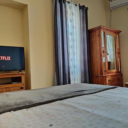 Ellas Place Tarxien Экстерьер фото