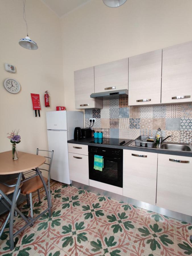 Ellas Place Tarxien Экстерьер фото